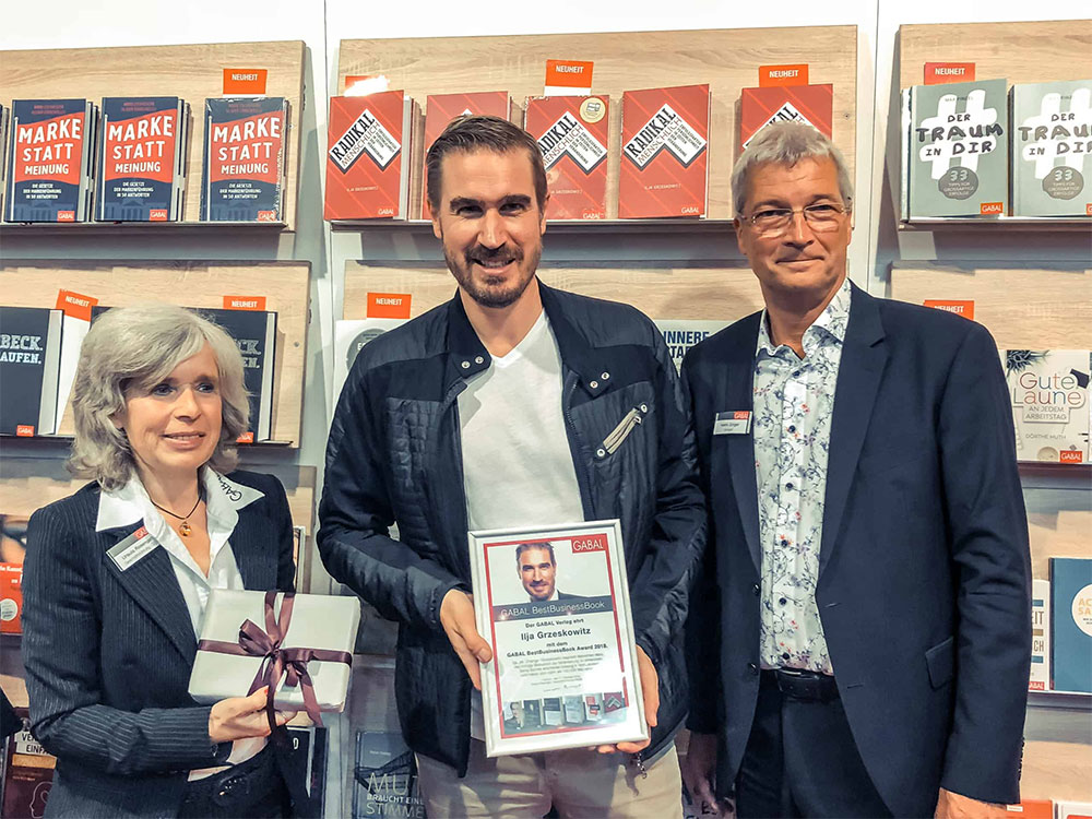 SPIEGEL bestselling author Brainfood for changemakers