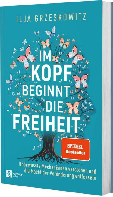 Buchcover von Ilja Grzeskowitz mit Schmetterlingen und Baum, Titel "Im Kopf beginnt die Freiheit".